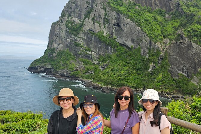 Private Day tour on the fantasy island for CRUISE customers - Why This Cruise-Day Jeju Route Feels Efficient