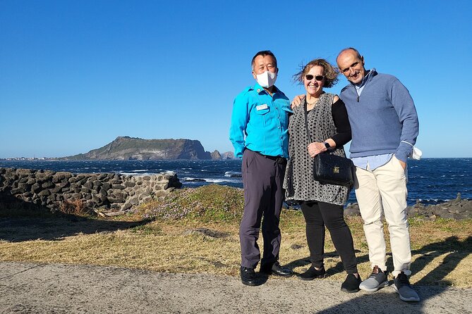 Private Day Tour With Best Jumbo Taxi Driver Tour in jeju island - Entering the jumbo-taxi rhythm around Jeju