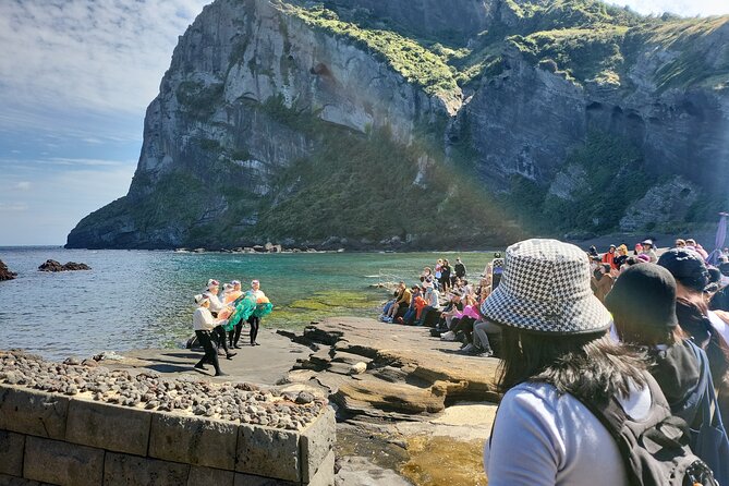 Private Day Tour With Best Jumbo Taxi Driver Tour in jeju island - Seongeup Folk Village: living thatched-house memories