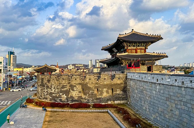 Private Day Trip to Korean Folk Village and Hwaseong Fortress - Food on Your Terms: Lunch Is Free Time, Not a Wasted Slot
