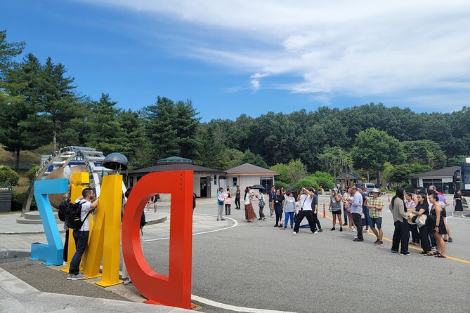 Private DMZ(Demilitarized Zone) Tour with DMZ experts - Imjingak Peace Park and the Bridge of Freedom: Your First Real Anchors