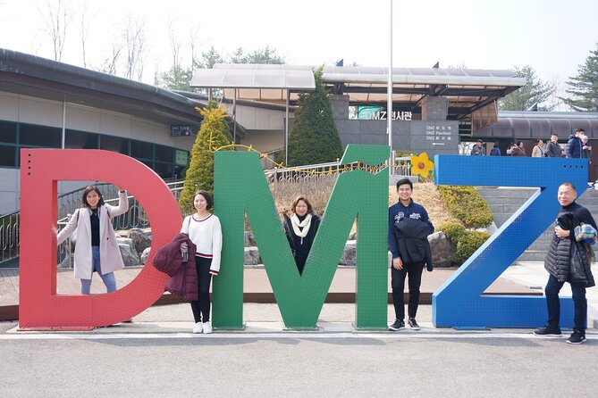 Private DMZ Tour in South Korea(Entrance fees are included) - DMZ stop: the 38th parallel cease-fire line, division and the odd comfort of nature