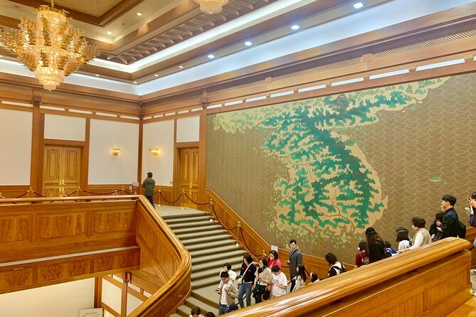 Private Full-Day Guided Tour in Seoul with Lunch, Tea and Dinner - Kwangjang Market and samgyetang lunch: the food engine of the day