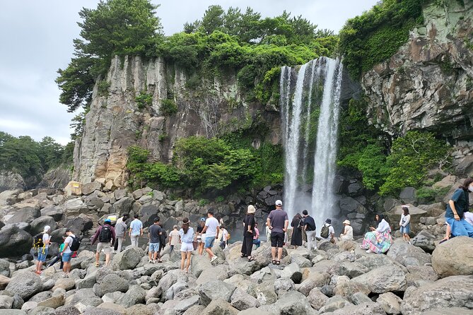 Private Half Day South and West Tour in Jeju Island - Yongmeori Coast, dragon-shaped lava and a chance to meet haenyeo