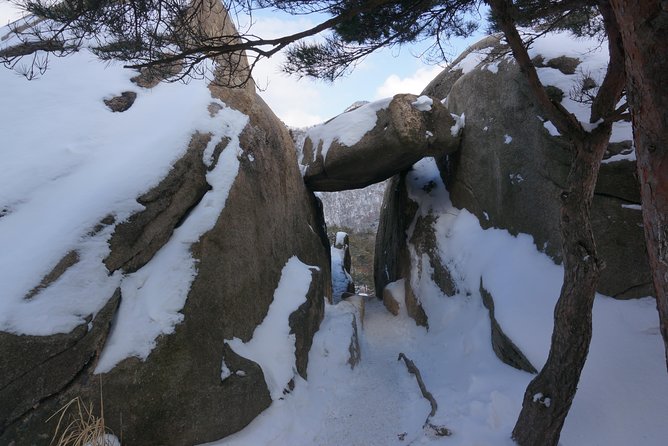 Private Hiking tour to Bukhansan Peak(Baegundae: 836.5m) with Mountain Expert - Door-to-Door Timing: How the 7-Hour Day Usually Feels