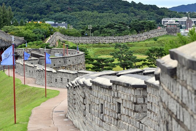 Private Korean Folk Village, Suwon Starfield Libarary&Hwaseong - Hwaseong Fortress: Joseon-Era Power on Stone Walls