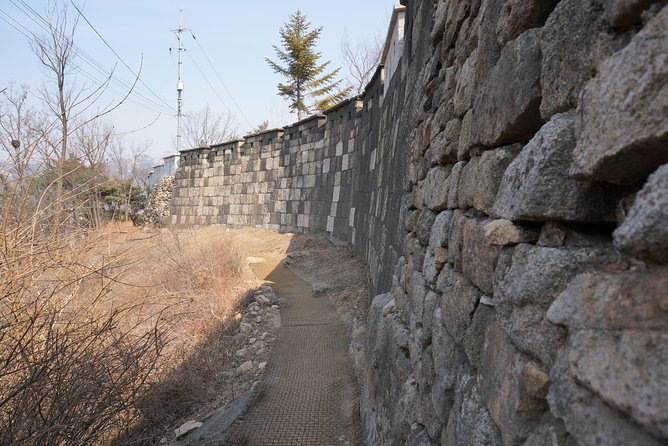 Private Seoul Wall Trekking [Inwangsan, Bugaksan, Naksan Park, N-Seoul Tower] - Naksan Park: fortress atmosphere with less pressure than the skyline finale