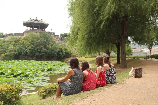 Private Tour around Suwon UNESCO Fortress and Korea Folks Village - Korea Folk Village: old-style homes, student-focused storytelling