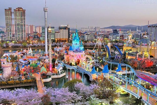 Private tour Lotte World,Tower,Aquarium(All Tickets are included) - Lotte World for 5 hours: indoor rides, Magic Island, and seasonal scenery