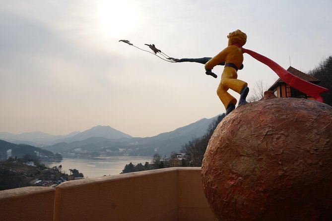 Private Tour: Nami Island& (Alpaca World 'or' Morning Calm)&Lunch - Alpaca World in Hongcheon: animal time with a soft landing