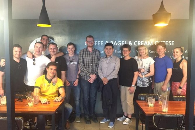 Private Tour: Talk show with N.K. Defector and Short Hiking - Passing Blue House: a quick look with political gravity