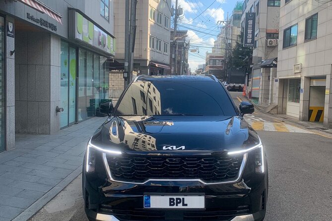 Private Transfer Incheon Intl. Airport —>Seoul - Comfort and Space: Hybrid Vehicle, Real Luggage Room, Three-Person Limit