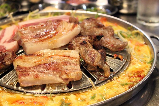 Seoul: Anthony Bourdain-Inspired BBQ and Pub Experience - Cheonghakdong Mungbean Pancake and market pub drink lessons