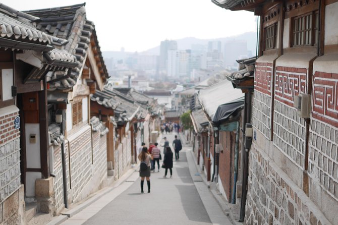 Seoul City Private Full-Day Tour Including Lunch - Lunch at a local Korean restaurant: included, but check dietary needs