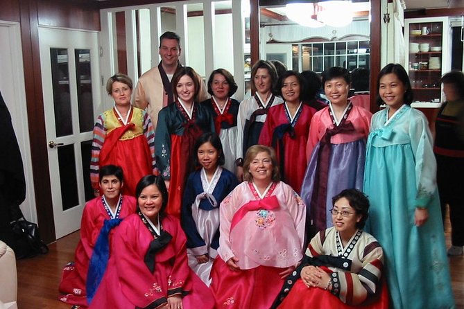 Seoul Cultural Tour - Kimchi Making, Gyeongbok palace with Hanbok - Gyeongbokgung Palace and hanbok etiquette, the royal way