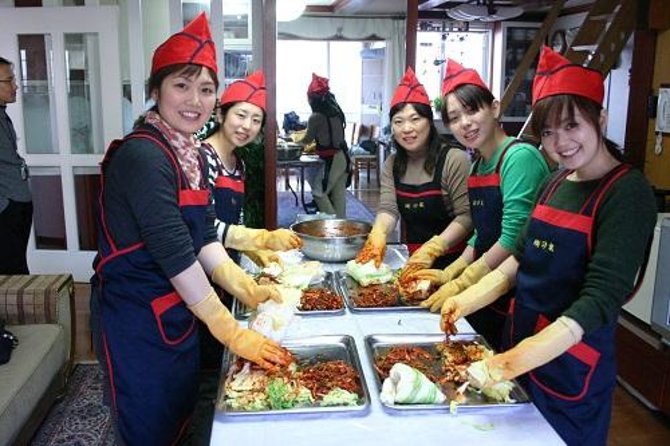 Seoul Cultural Tour - Kimchi Making, Gyeongbok palace with Hanbok - Kimchi making in 30 minutes, what you’ll learn and how to use it