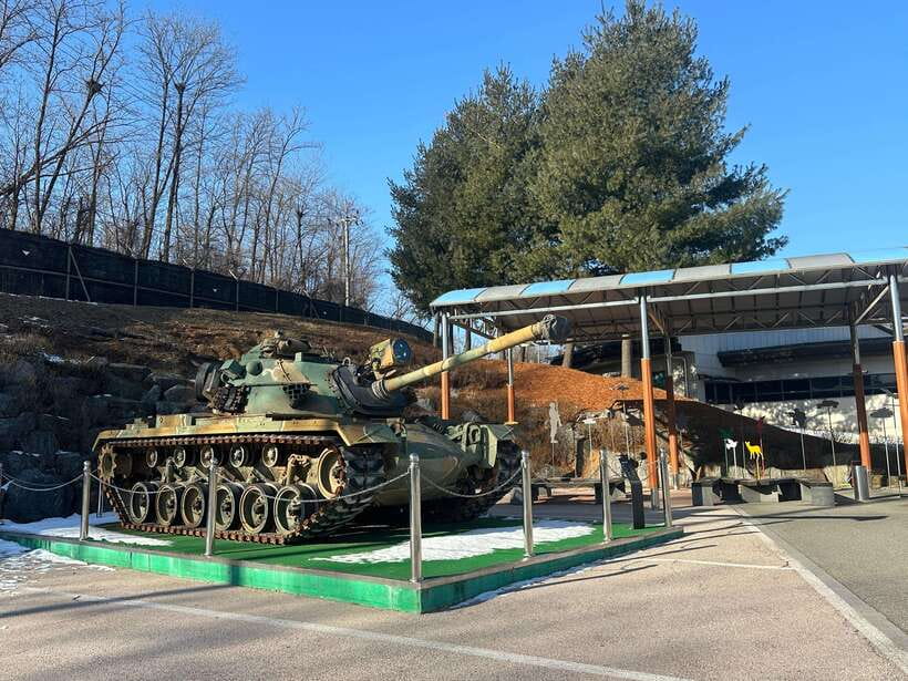Seoul: DMZ, 3rd Tunnel, Odusan or Suspension Private Tour - What the Dora Observation Tower adds after the tunnel