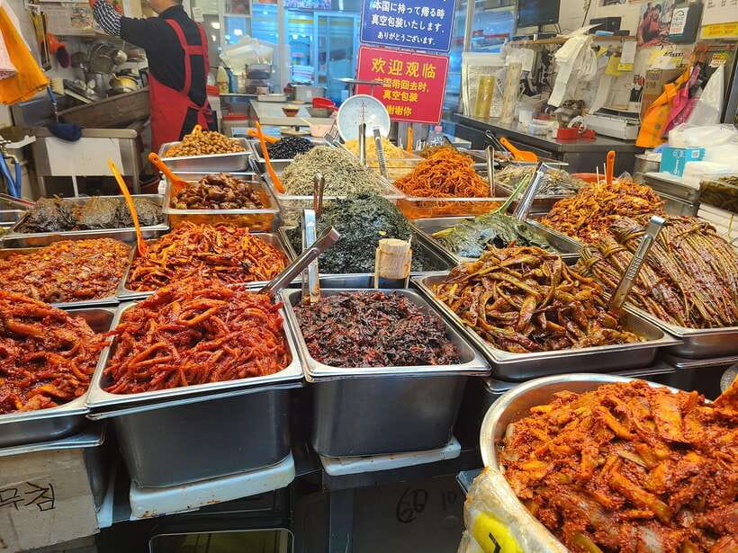 Seoul: Fearless Foodie Gwangjang Market Food Adventure - Alcohol and non-alcoholic options: what to expect with your tastings