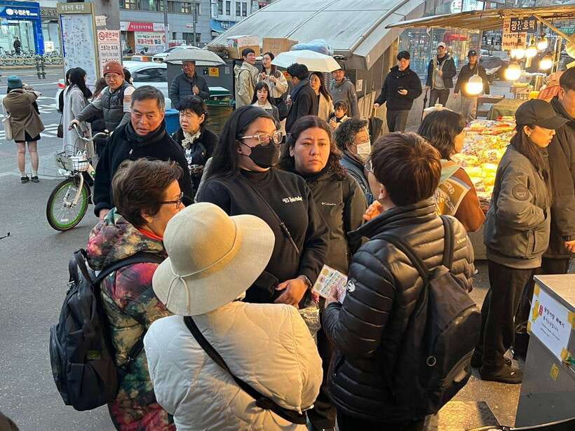 Seoul: Fearless Foodie Gwangjang Market Food Adventure - How the guide makes the difference (and why names matter)