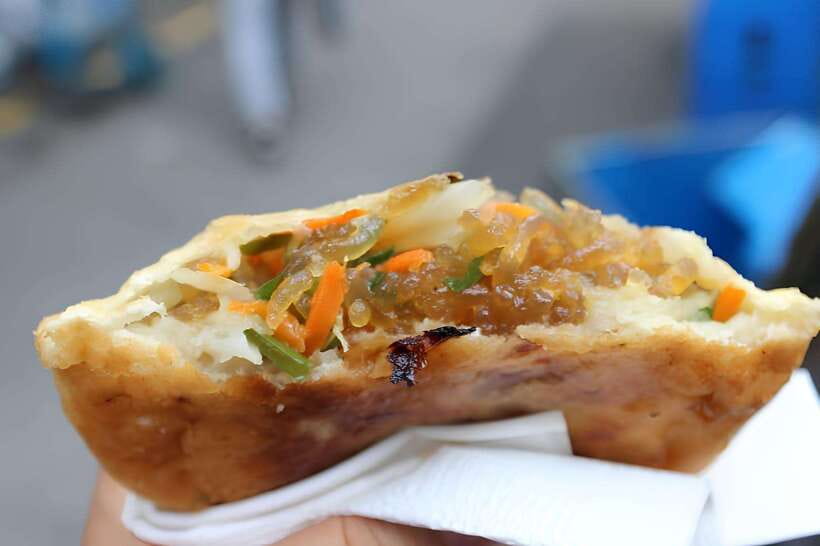 Seoul: Guided Street Food Tour at Namdaemun Market - Where Namdaemun Starts: Hoehyeon Station Exit 5