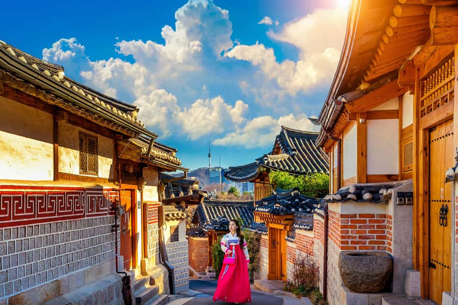 Seoul: Gyeongbokgung / Hanok Village / N Seoul Tower - What You Get for Your Money, and What You Don’t