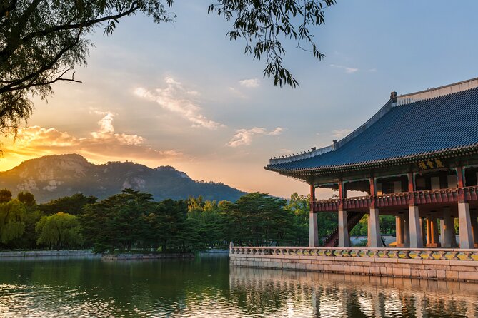 Seoul: Gyeongbokgung Palace Half day Tour - Geunjungjeon, the Main Throne Hall
