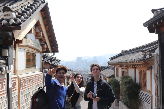 Seoul Highlights & Hidden Gems Tours by Locals: Private + Custom - Price and value at $76.87 per person, what you get and what you pay for