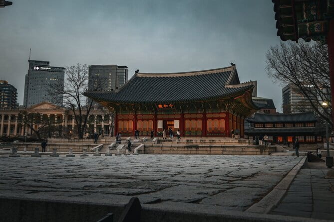 Seoul History Walking Tour - Women’s education, royal escape, and two figures who shaped national memory