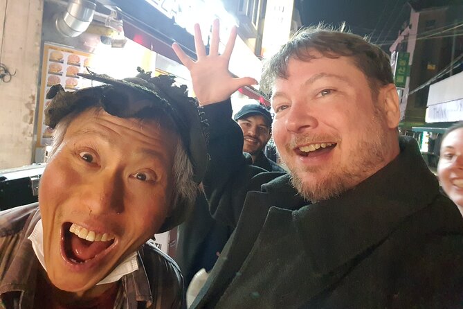 Seoul: Korean Chicken & Beer Night Tour with Local Hidden Gems - Why the small group of up to seven changes the whole vibe