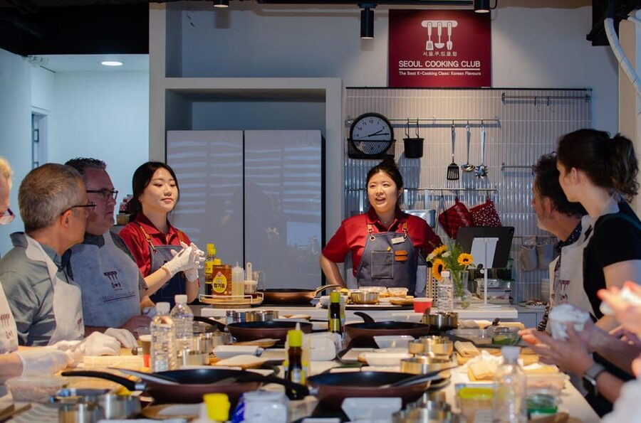 Seoul: Korean Cooking at Seoul Cooking Club! - What to do before and after: pairing the class with Jongno sights