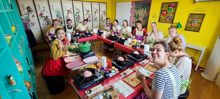 Seoul: Korean Cooking Class at a Local Home and Market Tour - From Mangwon Station to Real Cooking Culture in 3.5 Hours