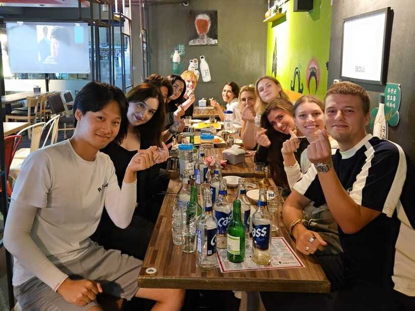 Seoul: Korean Drinking Games Night (non-drinkers welcome) - How the 2 Hours Flow: Learn, Play, Laugh, Repeat