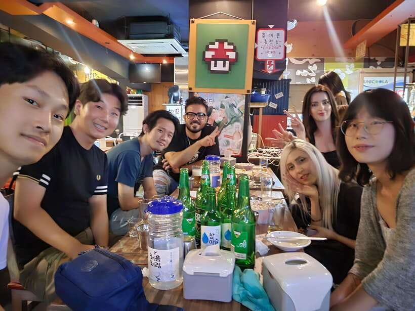 Seoul: Korean Drinking Games Night (non-drinkers welcome) - Small Group Energy: Meeting People Without Forced Chatting