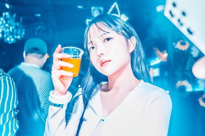 Seoul: LGBTQ+ Pub Crawl and Drag Show with Local Drag Queen - Value check: does $41.96 feel fair?
