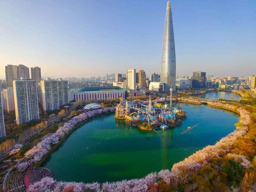 Seoul: Max Out Must Visit City Highlights Panoramic Day Tour - Jamsil-dong and the COEX corridor, when Seoul turns into mega-city scale
