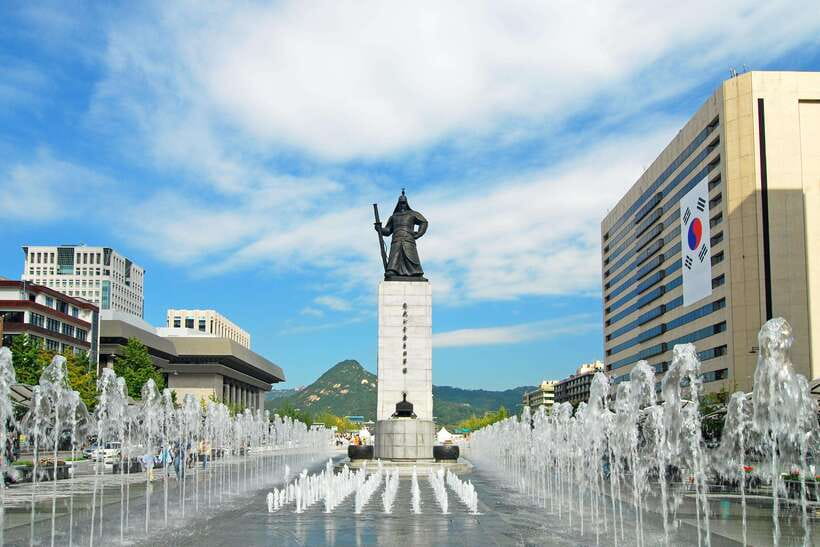 Seoul: Max Out Must Visit City Highlights Panoramic Day Tour - Where to meet near Gwanghwamun Station Exit 5, and why it’s a smart starting point