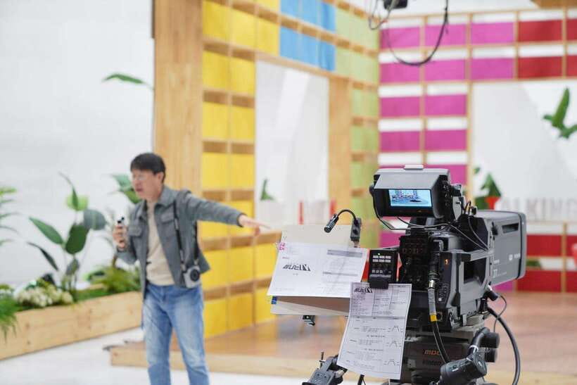 Seoul: MBC Insider Live K-Drama Rehearsal & VIP Studio Tour - Choosing your day: studio-only, drama rehearsal, or King of Mask Singer