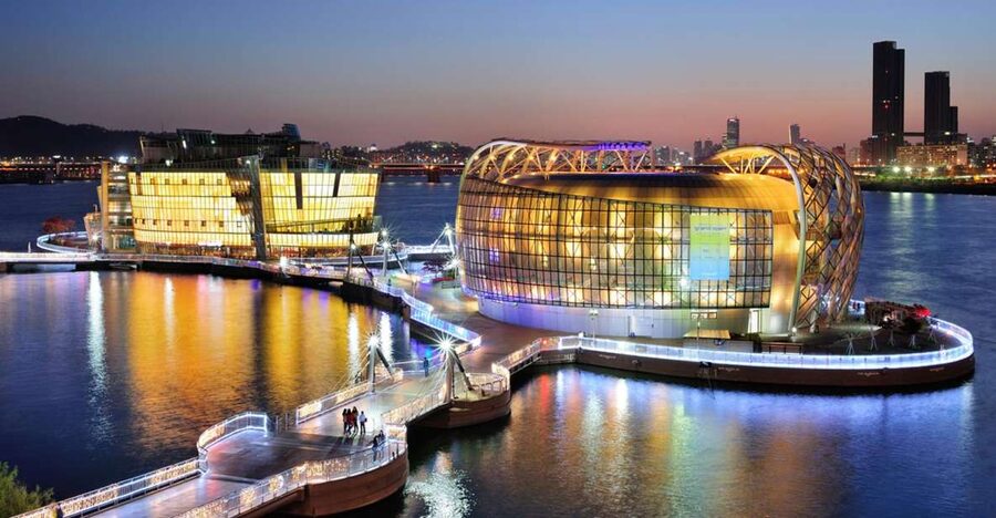 Seoul: Moonlight Rainbow Fountain Show Night Tour - Banpo Bridge Moonlight Rainbow Fountain: the big moment, season matters