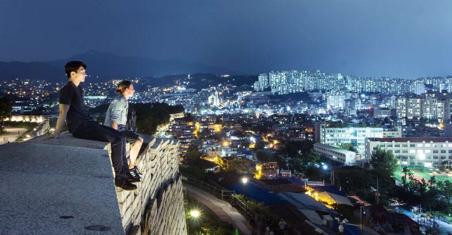 Seoul: Nighttime Hidden Gems Walking Tour - Meeting at Hyehwa Station and How the Walk Actually Feels
