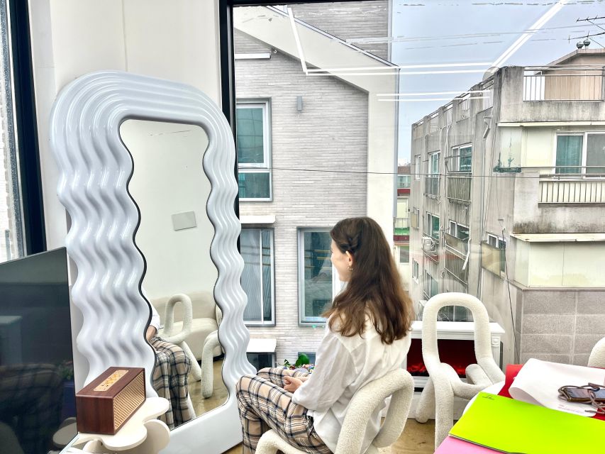 Seoul: Personal Color, Fashion, and Make-up Analysis Session - Perfume Pairings: Scent Direction by Mood and Chemistry