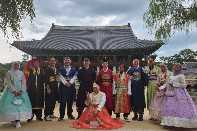 Seoul Private 4 Hour Tour with A Korean Buddy - Stop by stop: what each type of visit feels like