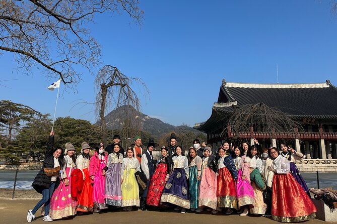 Seoul Private 4 Hour Tour with A Korean Buddy - Guides who make it feel like a day with a friend