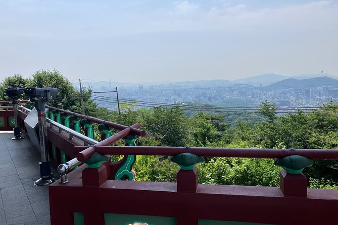 Seoul Private Tour Gyeongbok Palace Bukchon and Gwangjang Market - Gwangjang Market Finish: Old Seoul Food in a Tight 15 Minutes