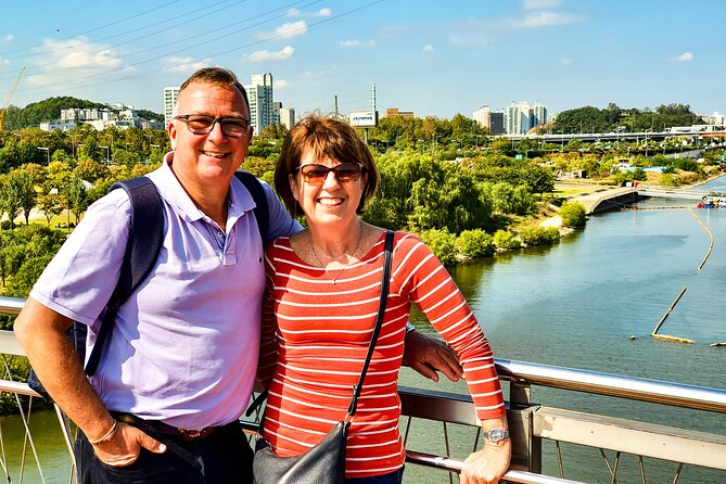 Seoul Private Tours by Locals: 100% Personalized, See the City Unscripted - Bukchon Hanok and the Palace Triangle on Foot