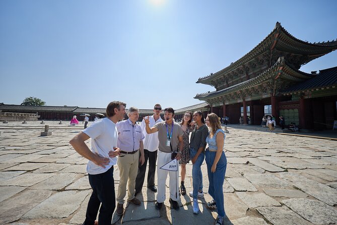 Seoul Royal Palace,Bukchon Hanok Village & Gwangjang Market Feast - Tuesday swap: Changdeokgung Palace and Insadong instead