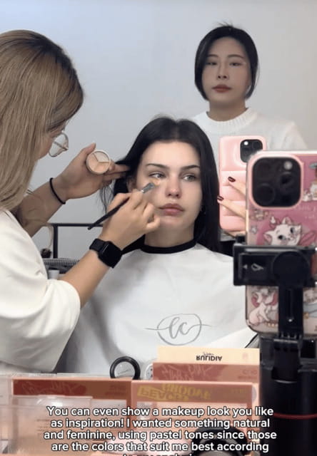 Seoul: Sihyunhada Photo, Personal Color, Makeup&Hair TOUR - The online consultation that makes it feel personal