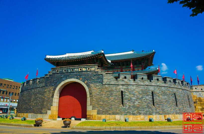 Seoul: Suwon Hwaseong, Folk Village, & Starfield Library - Price and value: what you are really paying for at $56