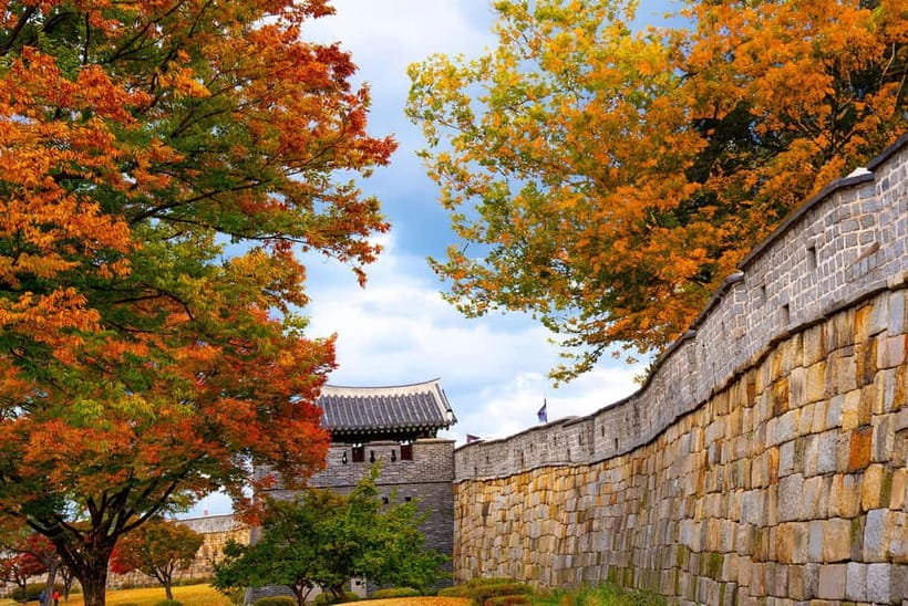 Seoul: Suwon Hwaseong Fortress & Korean Folk Village Tour - Suwon Hwaseong Fortress: Gates, Walls, and Engineering Stories
