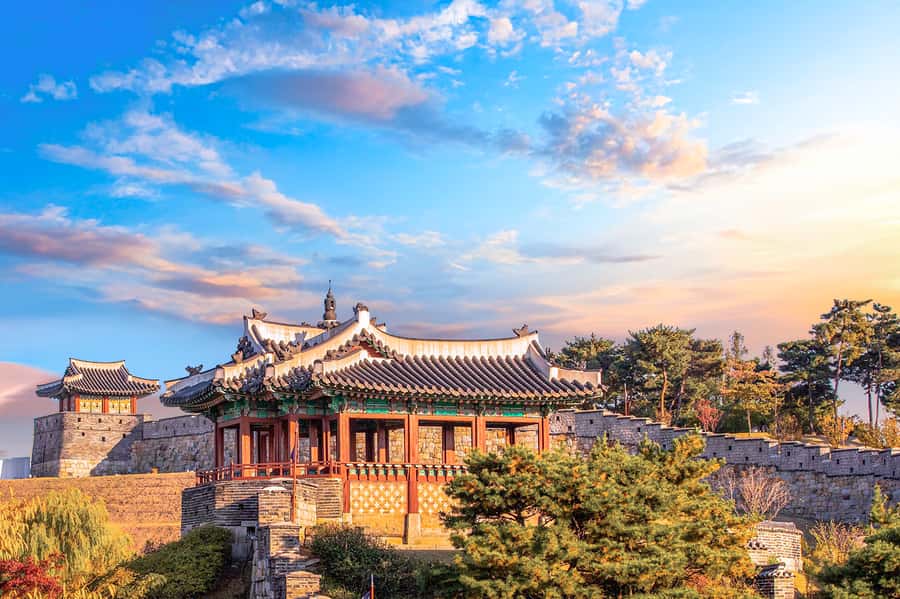 Seoul : Suwon Hwaseong Fortress+Starfield Library+Waujeongsa - Starfield Library in Suwon: a modern break with serious photo payoff