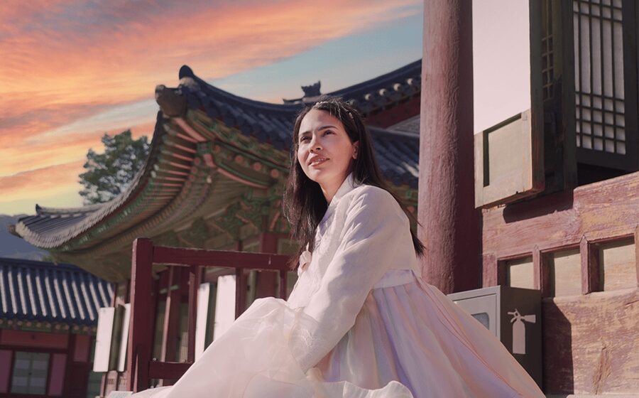 Seoul : Your Personal Photographer in Gyeongbokung - Real posing help, not just blind direction